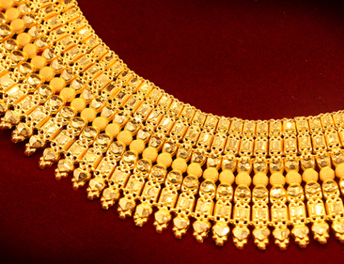 Jewellery That Suits Bengali Wedding Sarees: How to Match Designs With Banarasi Weaves & Winter Lighting